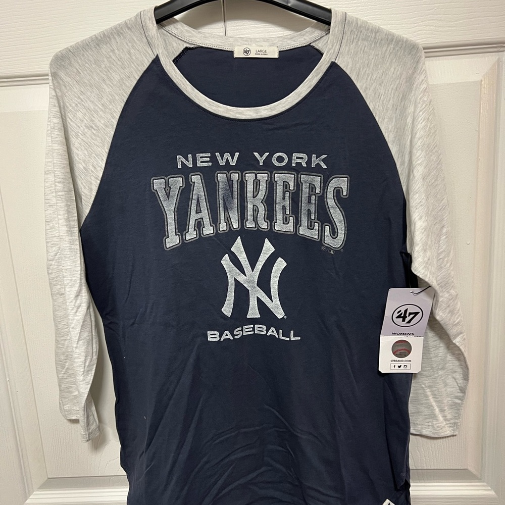 ‘47 Brand Official Women's Navy & Gray Yankees MLB 3/4 Baseball Sleeve Tee | LG